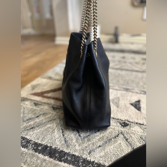 Gucci soho chain tote bag in black - Picture 3 of 16